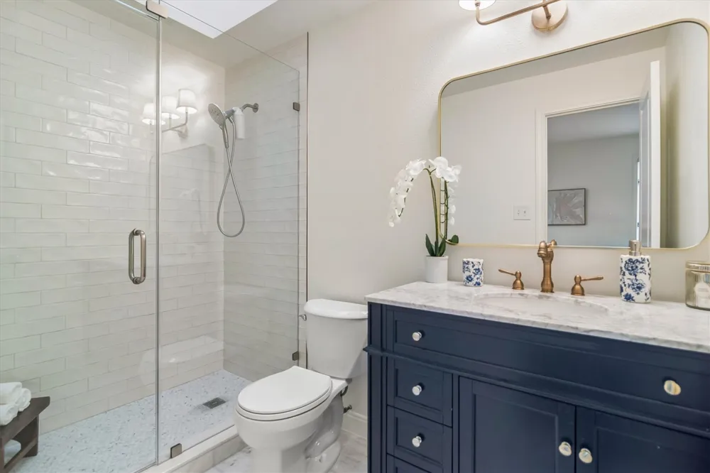 4040 Avondale Avenue #105 Dallas, TX 75219