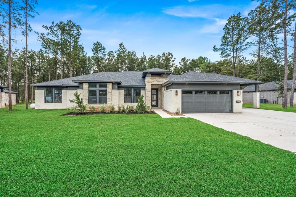 13656 Armstrong Street Conroe, TX 77303