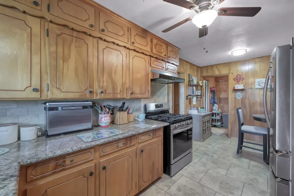14826 Fm 1452 W Normangee, TX 77871