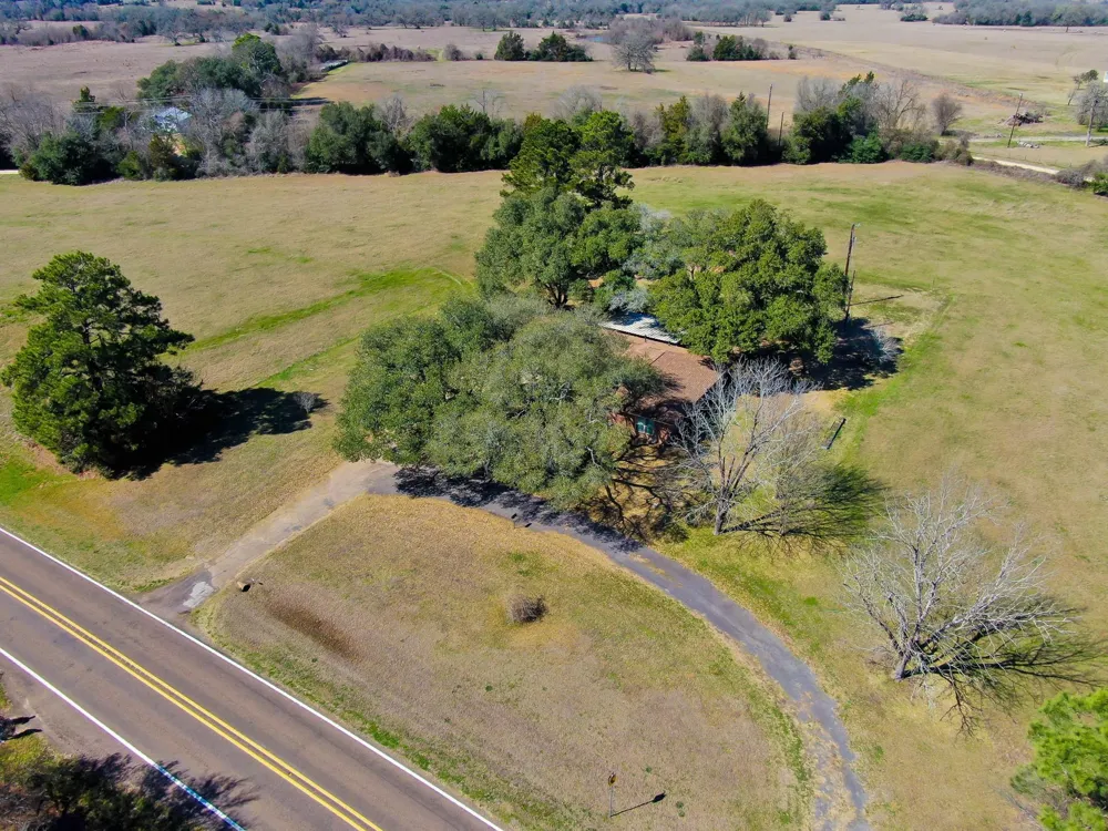 14826 Fm 1452 W Normangee, TX 77871