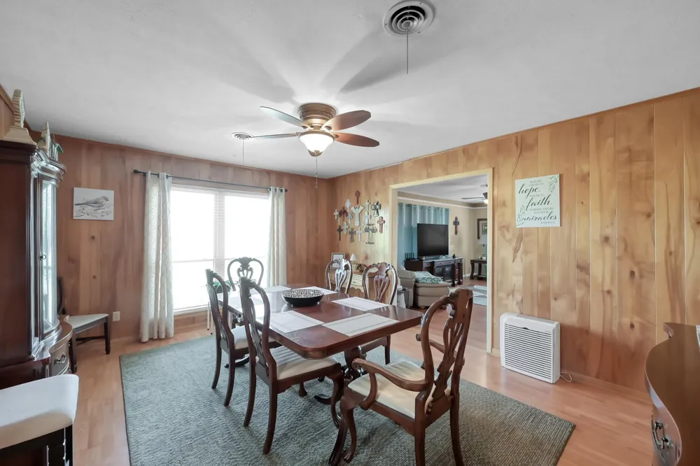 14826 Fm 1452 W Normangee, TX 77871