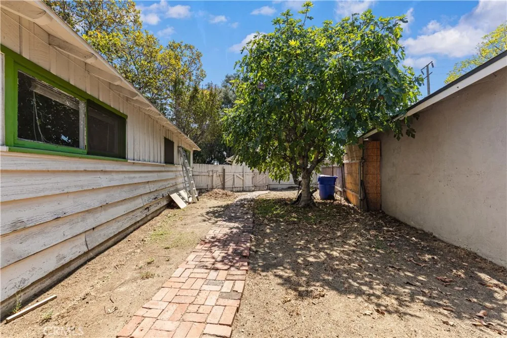 9409 Olive Temple City, CA 91780