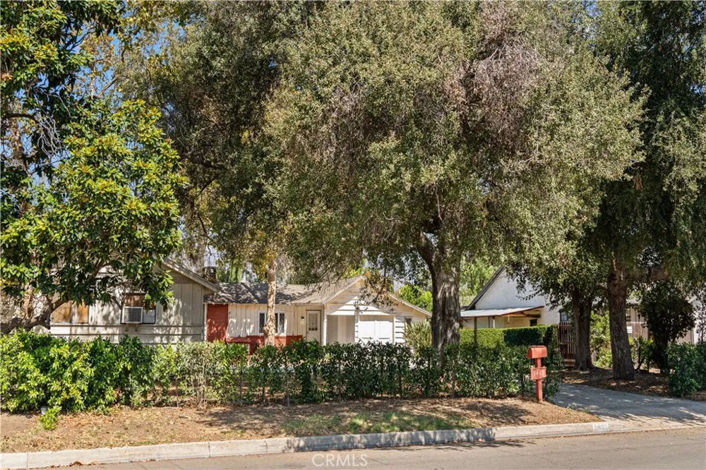 9409 Olive Temple City, CA 91780