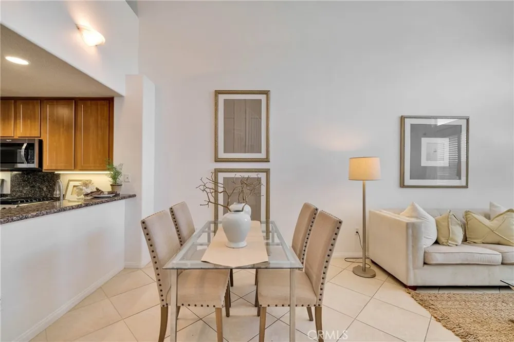 12664 Chapman Avenue #1402 Garden Grove, CA 92840
