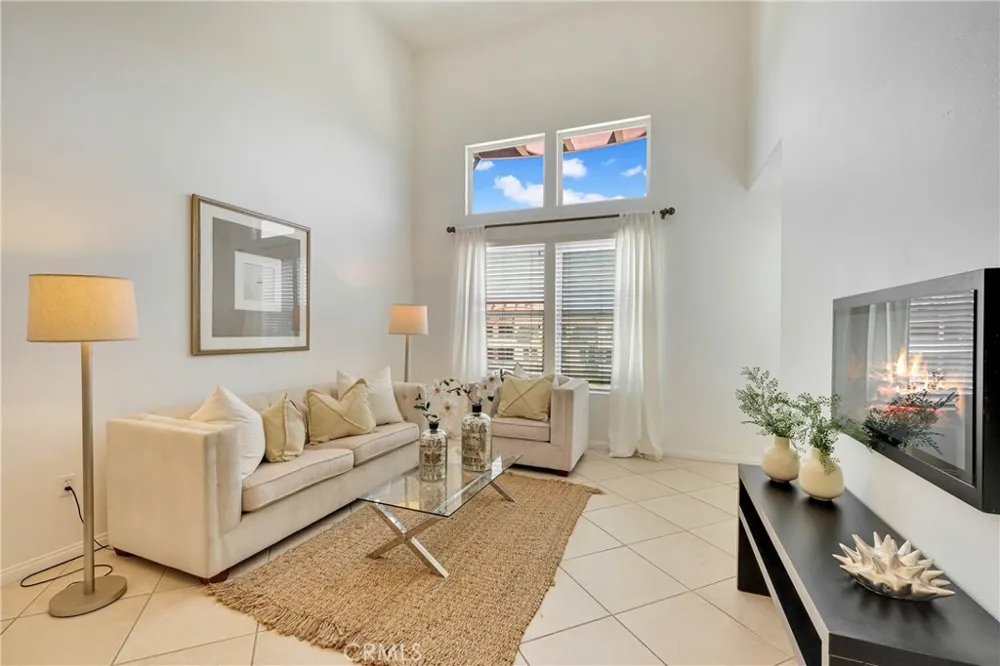 12664 Chapman Avenue #1402 Garden Grove, CA 92840
