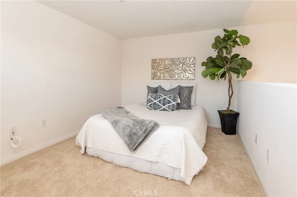 12664 Chapman Avenue #1402 Garden Grove, CA 92840