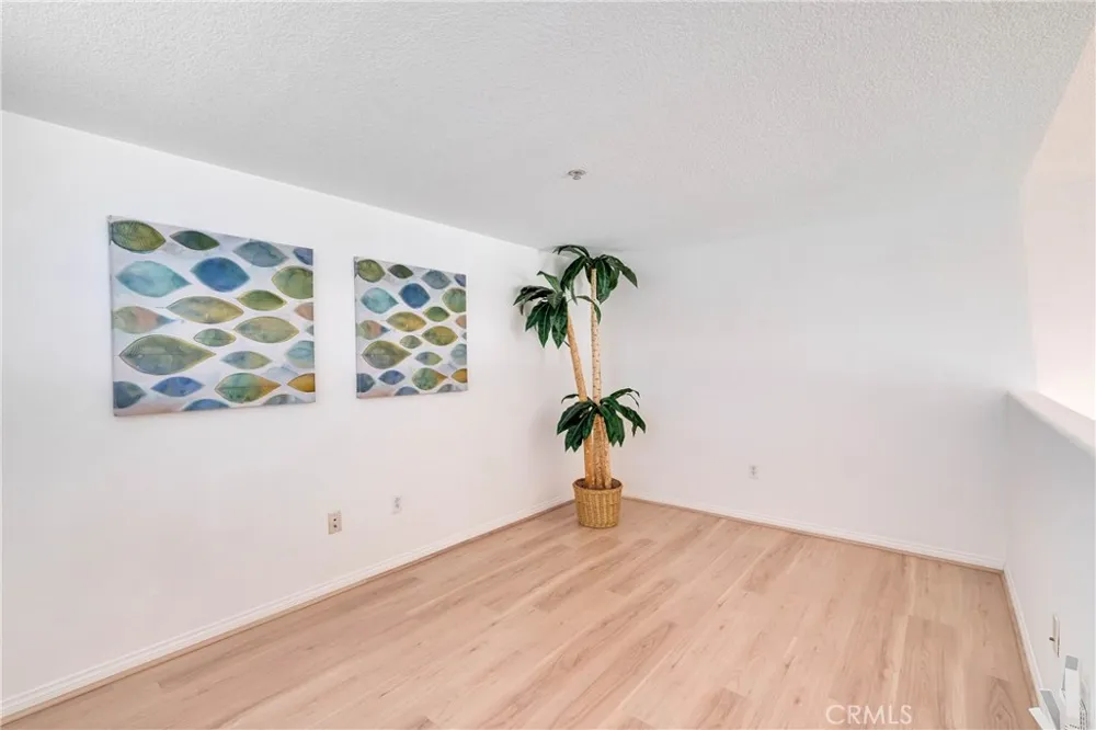 12664 Chapman Avenue #1402 Garden Grove, CA 92840