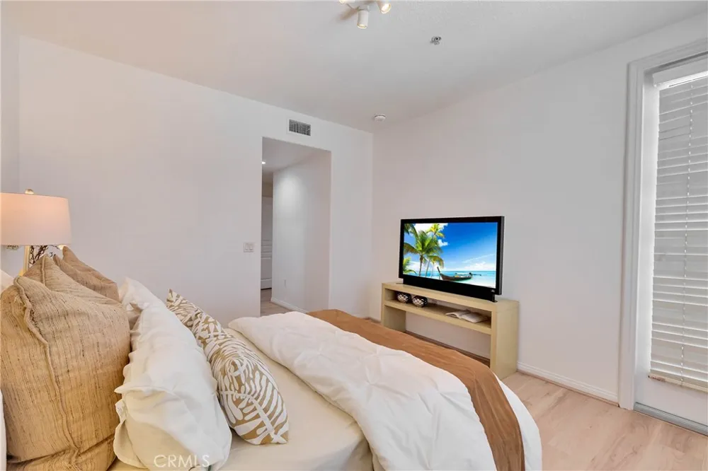 12664 Chapman Avenue #1402 Garden Grove, CA 92840