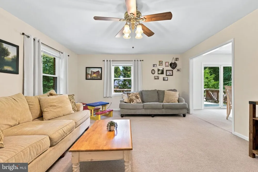 5483 BEACH ROAD Midland, VA 22728