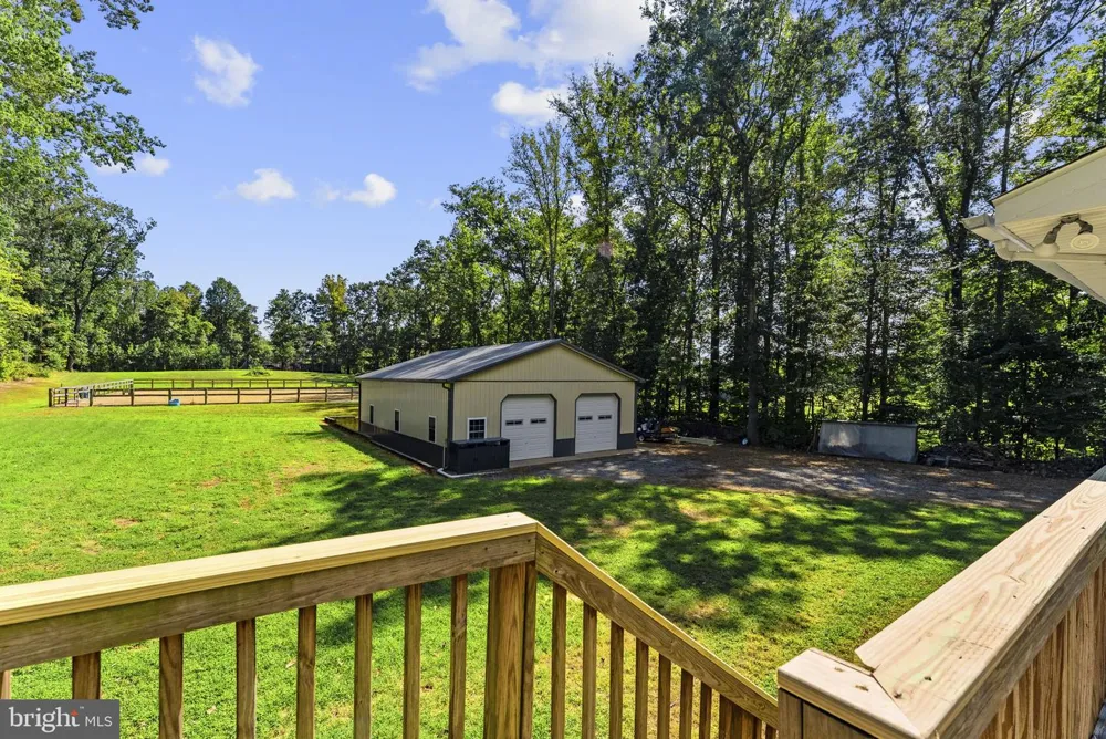 5483 BEACH ROAD Midland, VA 22728