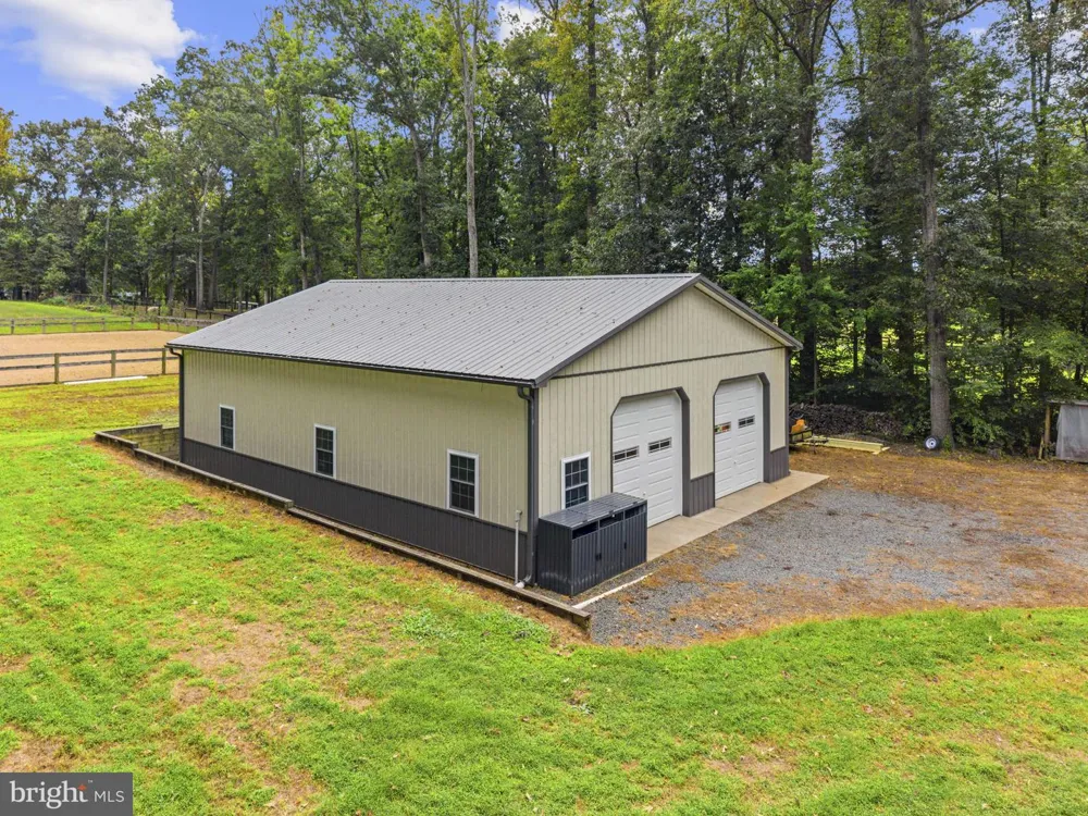 5483 BEACH ROAD Midland, VA 22728