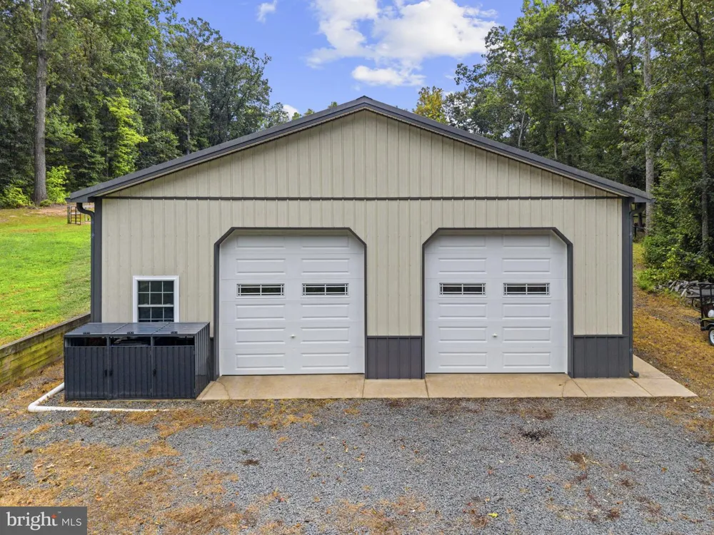 5483 BEACH ROAD Midland, VA 22728