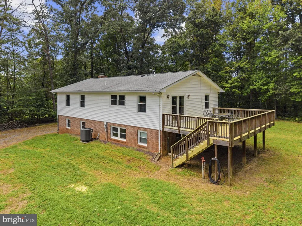 5483 BEACH ROAD Midland, VA 22728