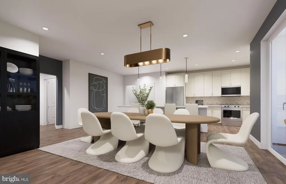 9475 SPRAGUE AVENUE #8 Fairfax, VA 22031