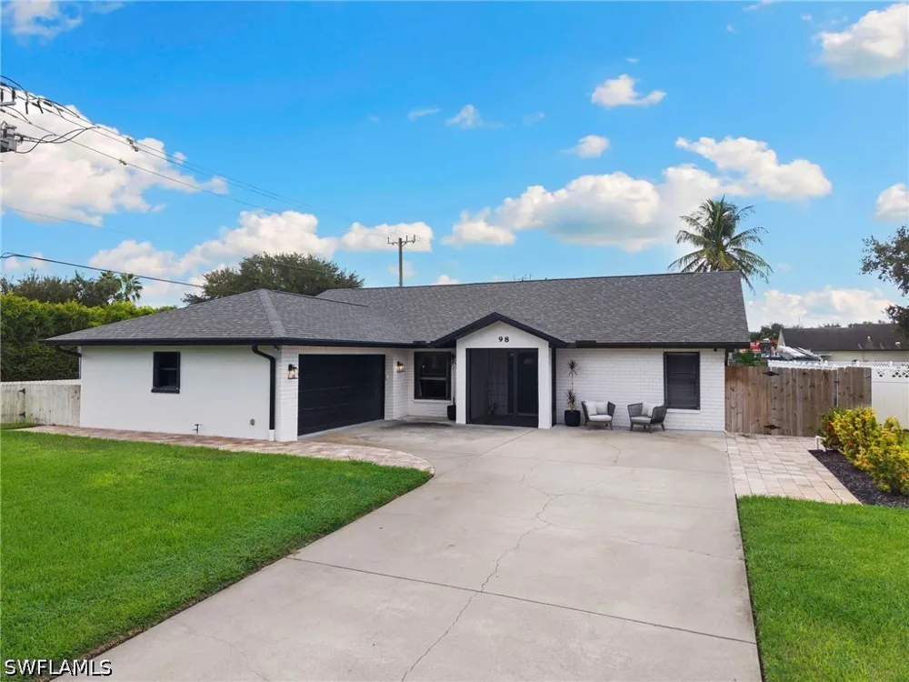 Chardon Place Naples, FL 34110