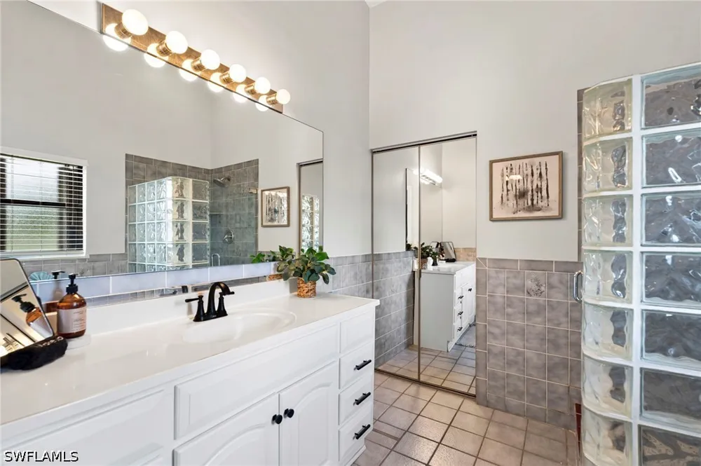 Chardon Place Naples, FL 34110