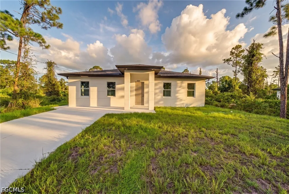 Mangonia Avenue Lehigh Acres, FL 33974