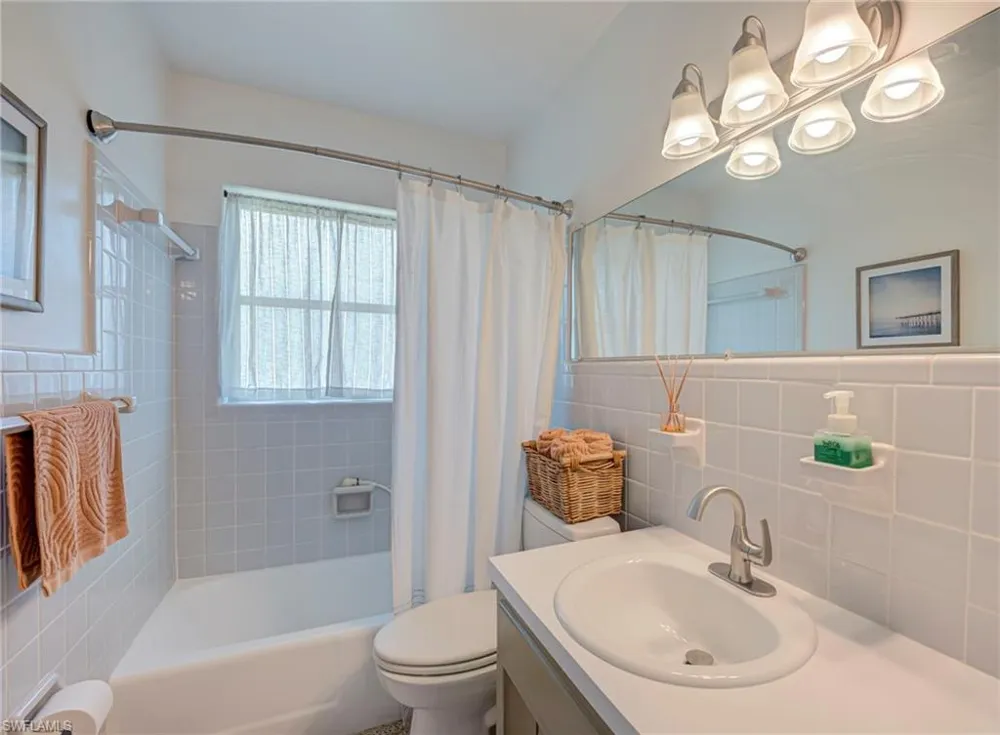 5521 Seville Road Fort Myers, FL 33919