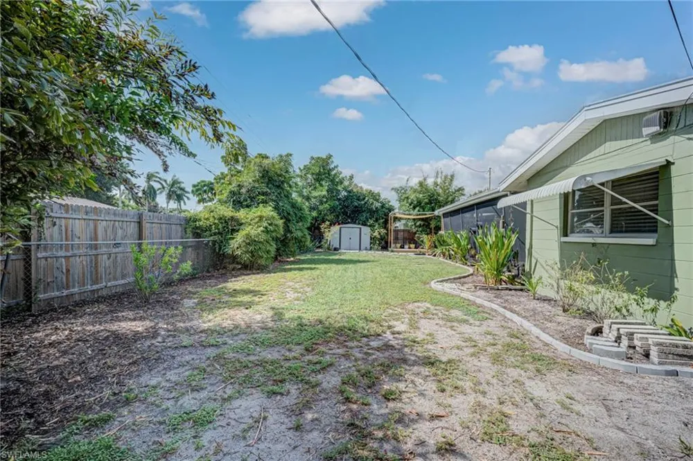 5521 Seville Road Fort Myers, FL 33919