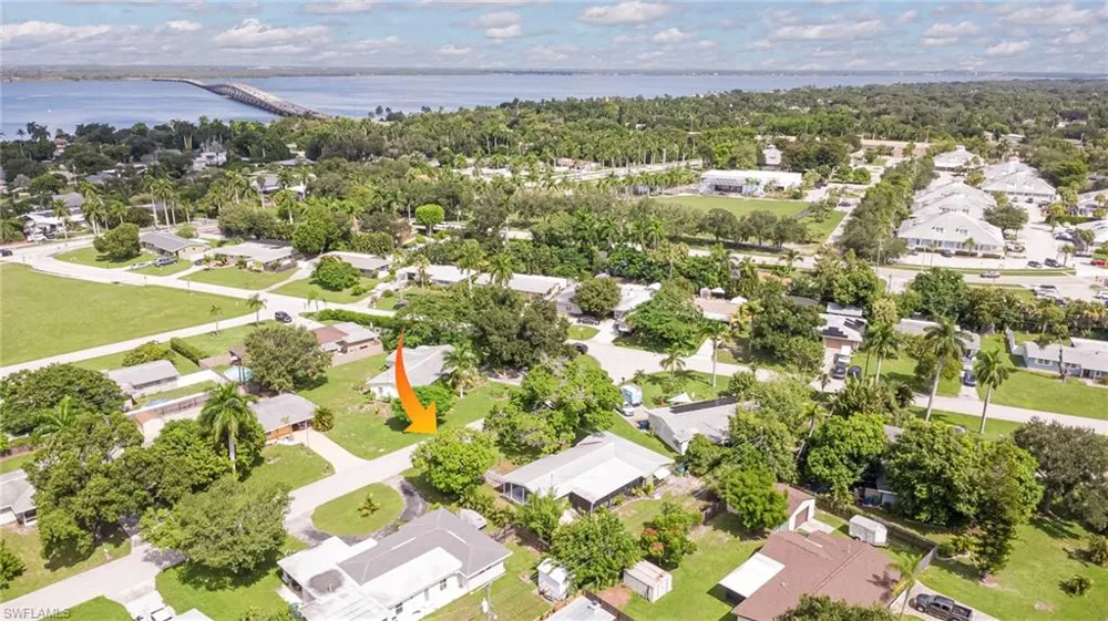 5521 Seville Road Fort Myers, FL 33919