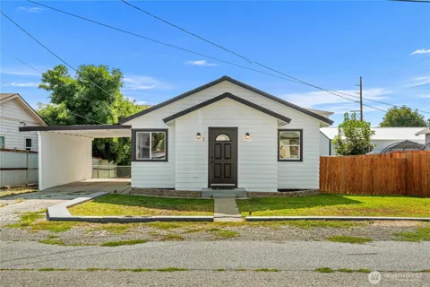 3 Island View Street