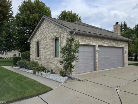 47630 Robins Nest Drive