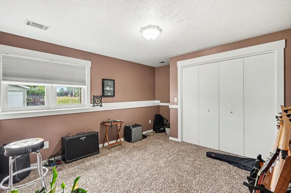 1618 Claystone Court Zeeland Charter Township, MI 49464