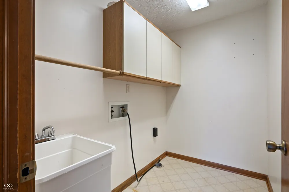 127 Dover Boulevard Brownsburg, IN 46112