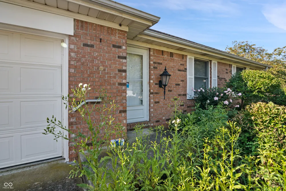 127 Dover Boulevard Brownsburg, IN 46112