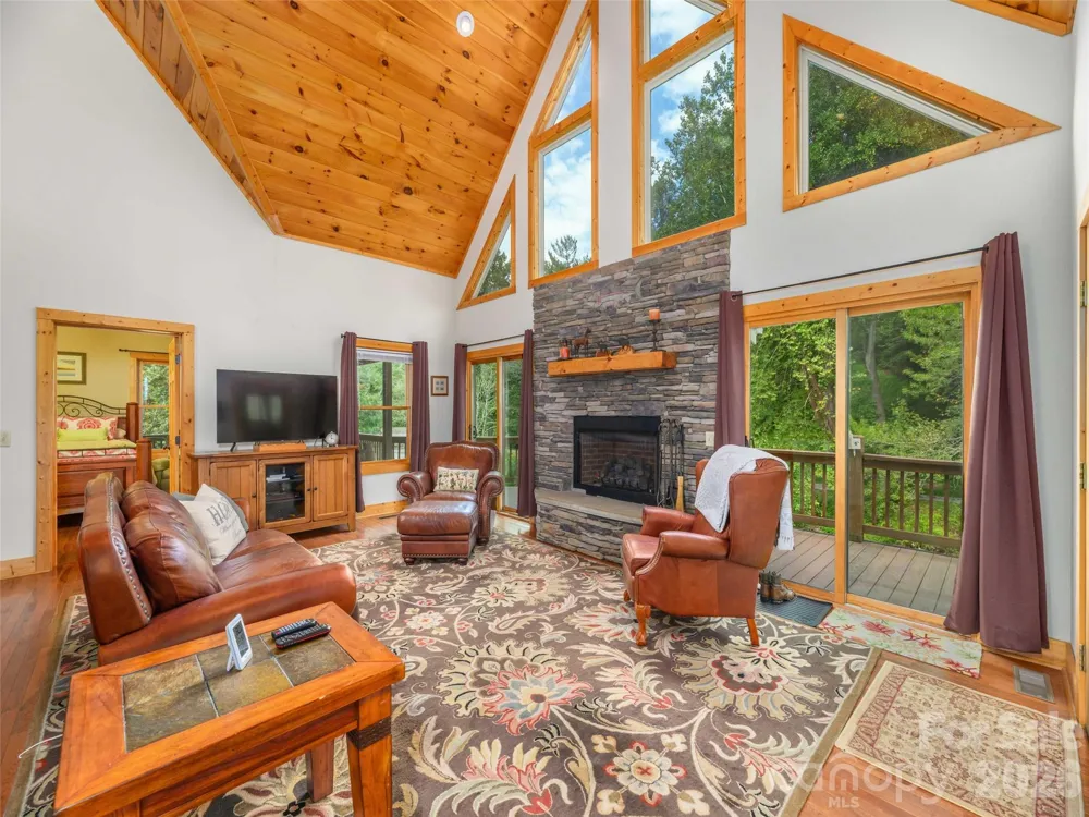 79 Rapid Waters Way Waynesville, NC 28785