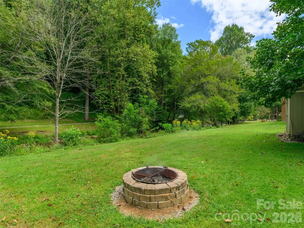 79 Rapid Waters Way Waynesville, NC 28785