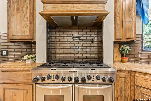 11011 Anaqua Spgs Boerne, TX 78006