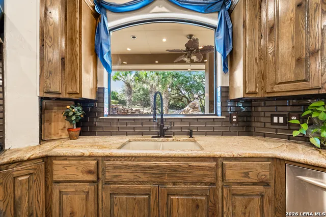 11011 Anaqua Spgs Boerne, TX 78006