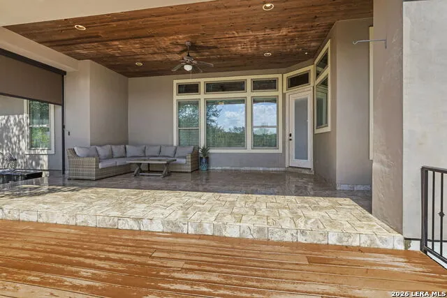 638 CAMBRIDGE DR New Braunfels, TX 78132