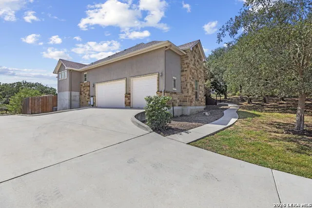 638 CAMBRIDGE DR New Braunfels, TX 78132