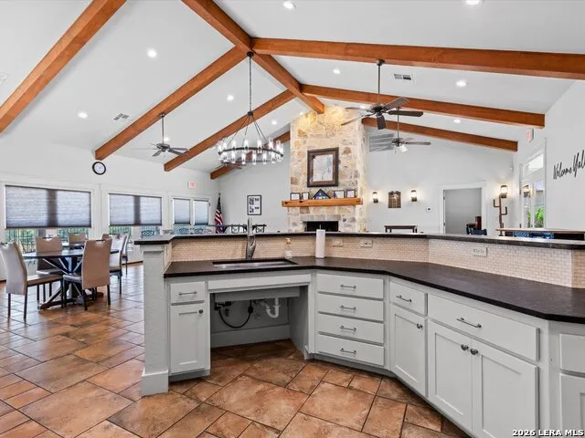 638 CAMBRIDGE DR New Braunfels, TX 78132