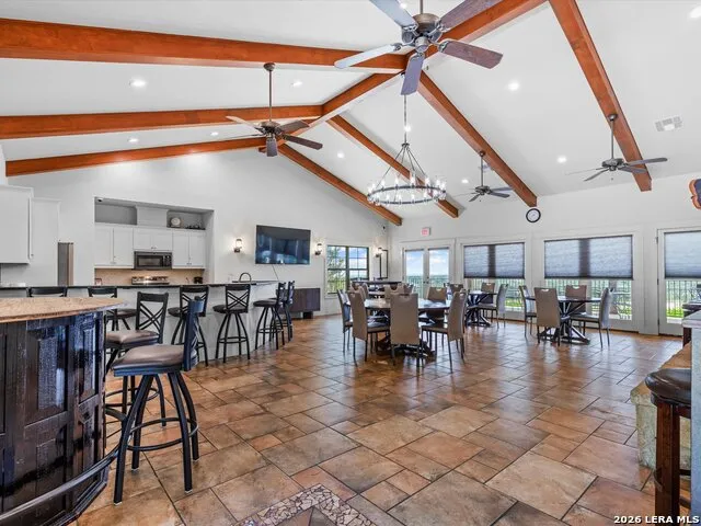 638 CAMBRIDGE DR New Braunfels, TX 78132
