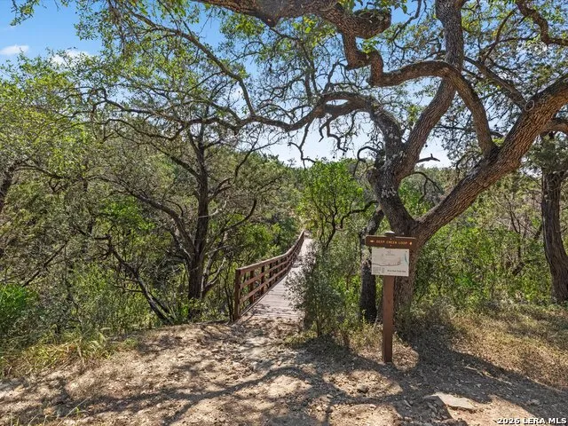 638 CAMBRIDGE DR New Braunfels, TX 78132