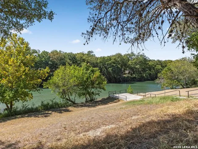 638 CAMBRIDGE DR New Braunfels, TX 78132