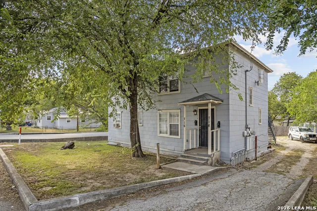 716 Fair Ave San Antonio, TX 78223