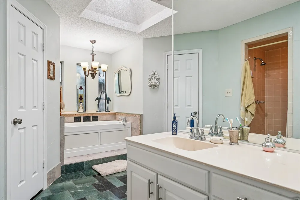 229 Turpin Drive Highland Village, TX 75077