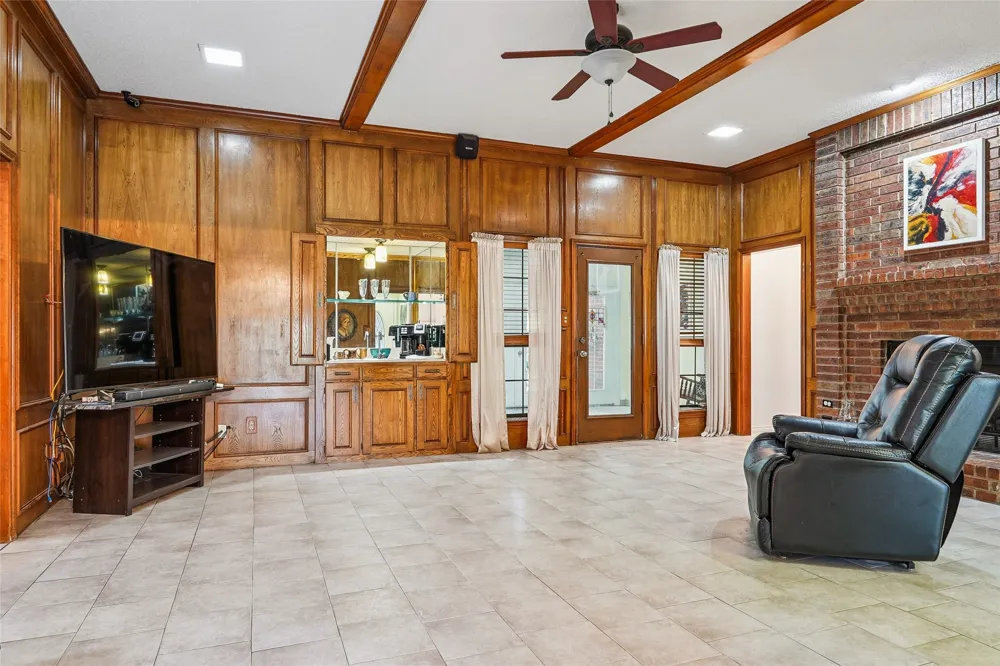 229 Turpin Drive Highland Village, TX 75077