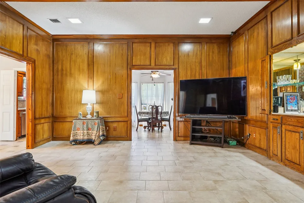 229 Turpin Drive Highland Village, TX 75077