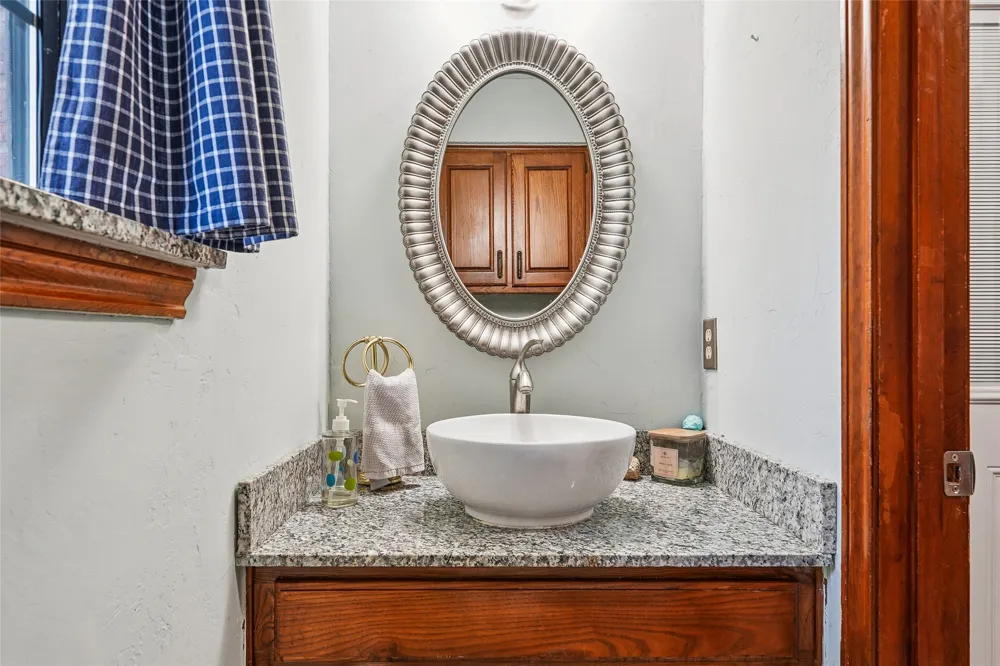 229 Turpin Drive Highland Village, TX 75077