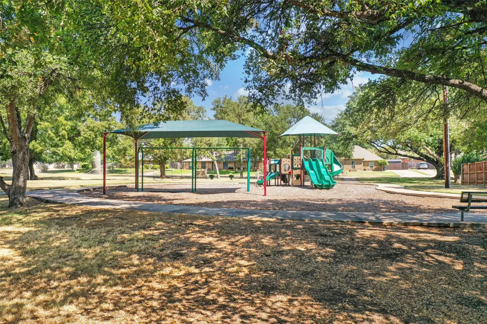 229 Turpin Drive Highland Village, TX 75077