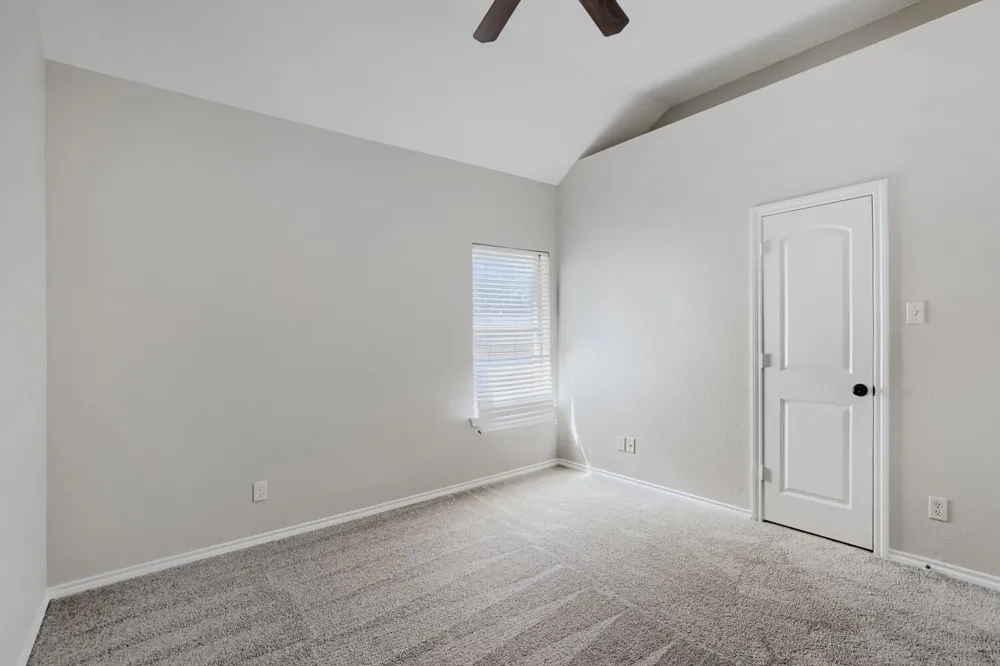 1104 Irwin Drive Hurst, TX 76053
