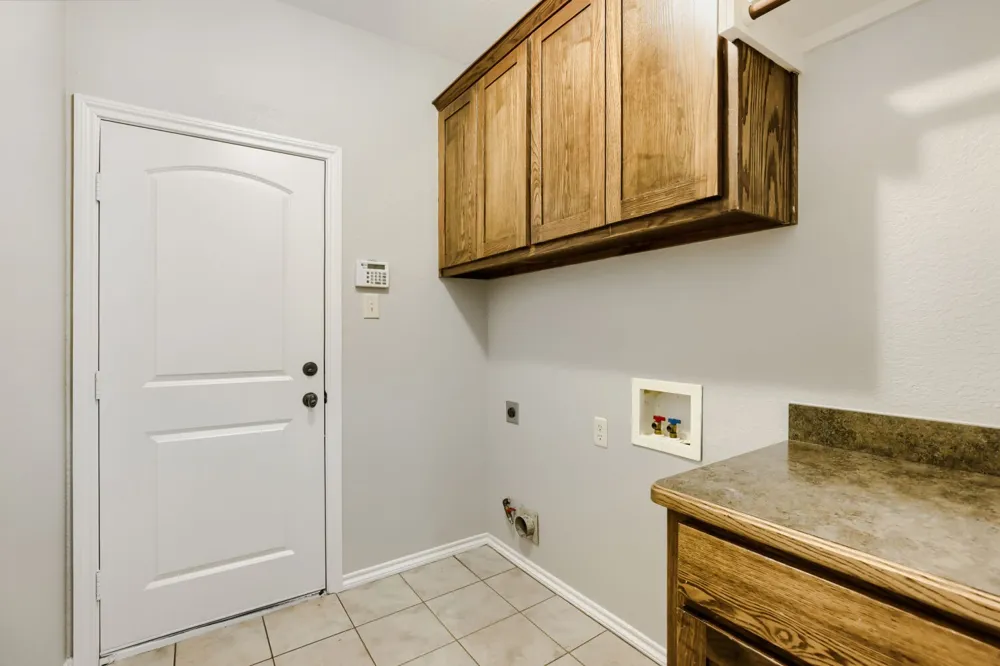 1104 Irwin Drive Hurst, TX 76053