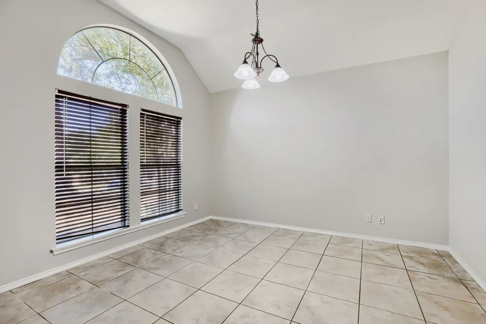 1104 Irwin Drive Hurst, TX 76053