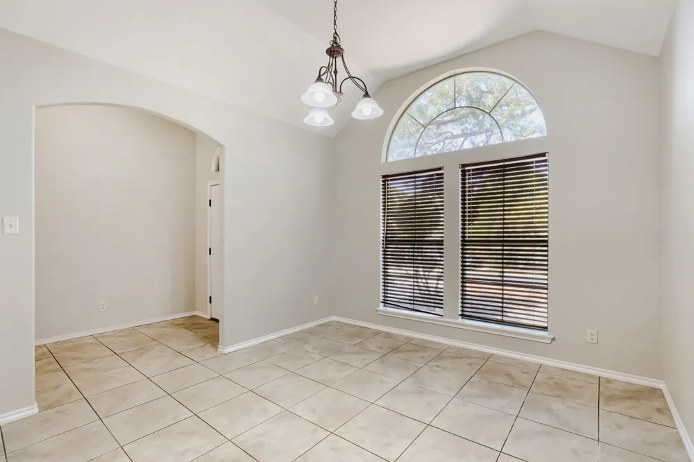 1104 Irwin Drive Hurst, TX 76053