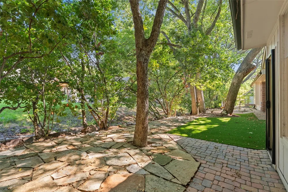 2702 Woodstream Lane McKinney, TX 75072